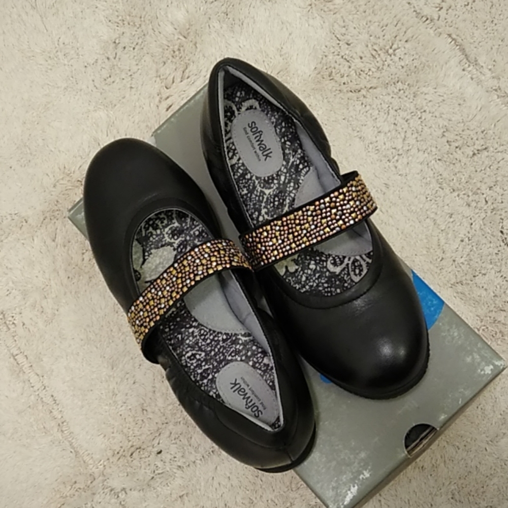 Softwalk High Point black studded Mary Janes 6.5W